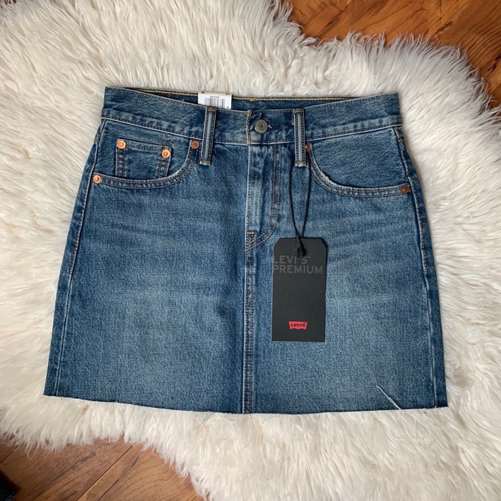 Levi’s premium high rise raw hem denim mini skirt - Picture 6 of 7